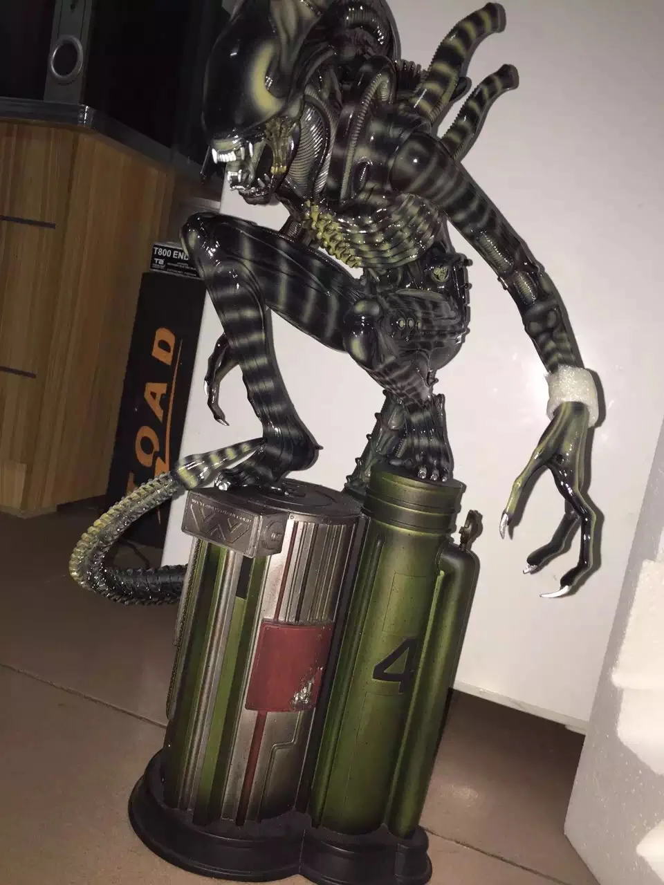 Горячая Распродажа 1:4 масштаб Alien vs Predator 60 см Войлок приседает как AVP инопланетный воин ручной модели предметы мебели