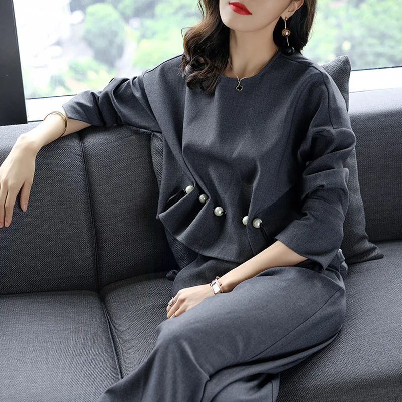 New 2018 Spring Autumn Fashion Women's Business Pants Suits Pearl Button Ruffles Suits For Women 2 Pieces Set Large size S-XL New 2018 Spring Autumn Fashion Women's Business Pants Suits Pearl Button Ruffles Suits For Women 2 Pieces Set Large size S-XL