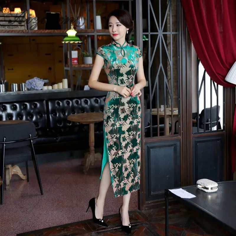 Velvet Cheongsam Sexy 2018 Mom Modern Chinese Dress Traditional Qipao 