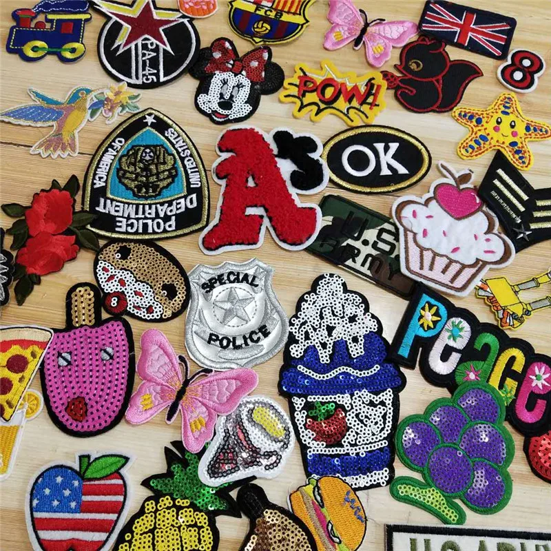 

Badge on backpack patches iron on patches stickers for clothes thermo-stickers Random style Sequin cartoon Patch