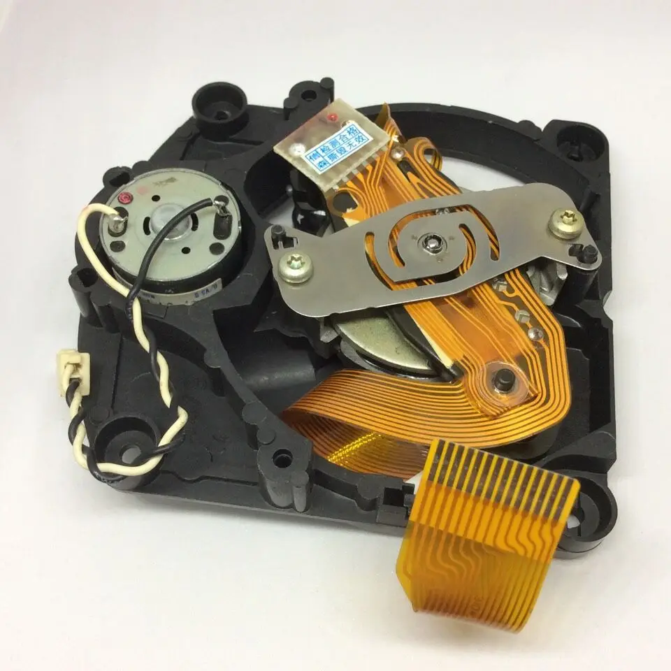 

Repair Parts for GRUNDIG CD-3000 CD-5200 CD3000 CD5200 CD-301 CD-303 CD301 CD303 Brand New Radio CD Player Laser Head Optical