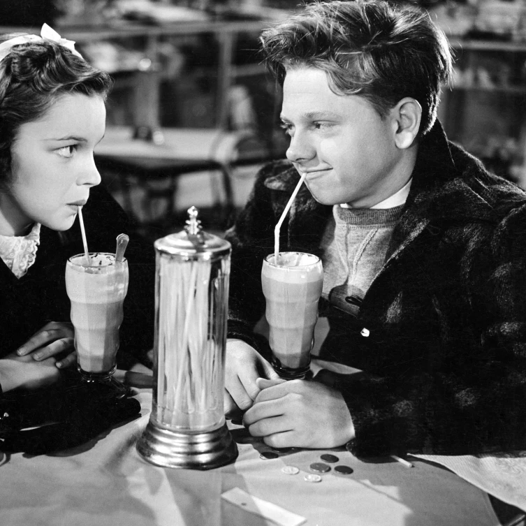Love Finds Andy Hardy Judy Garland Mickey Rooney 1938 Photo Print (14 x 11)