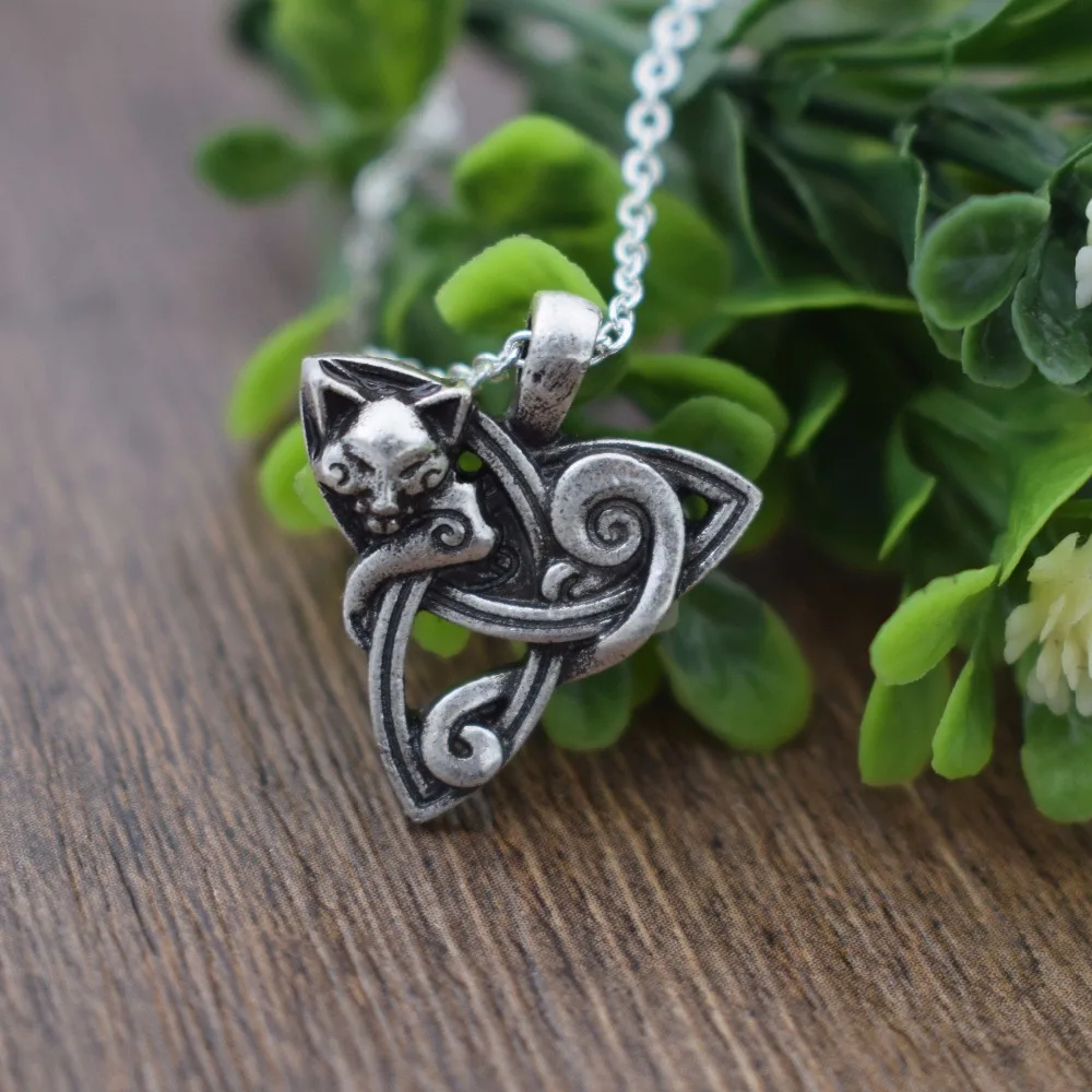

Handmade Witchcraft celt cat necklace Talisman Scandinavian Nordic Viking Amulet pendant SanLan
