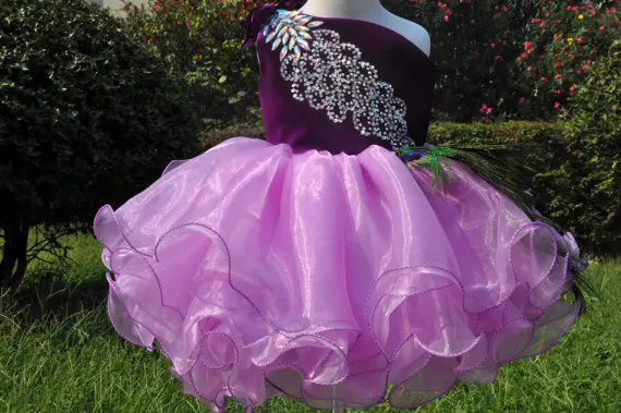 Cheap Children's Costumes Flower Girl Dress Evening Party Gown Gorgeous Beading Purple Ruffle First Communion Dresses for Weddings 12