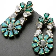 Крыло Yuk Tak бросился для женщин классический цинковый сплав завод Oorbellen Orecchini цветок свежий Кристалл Висячие серьги ювелирные изделия