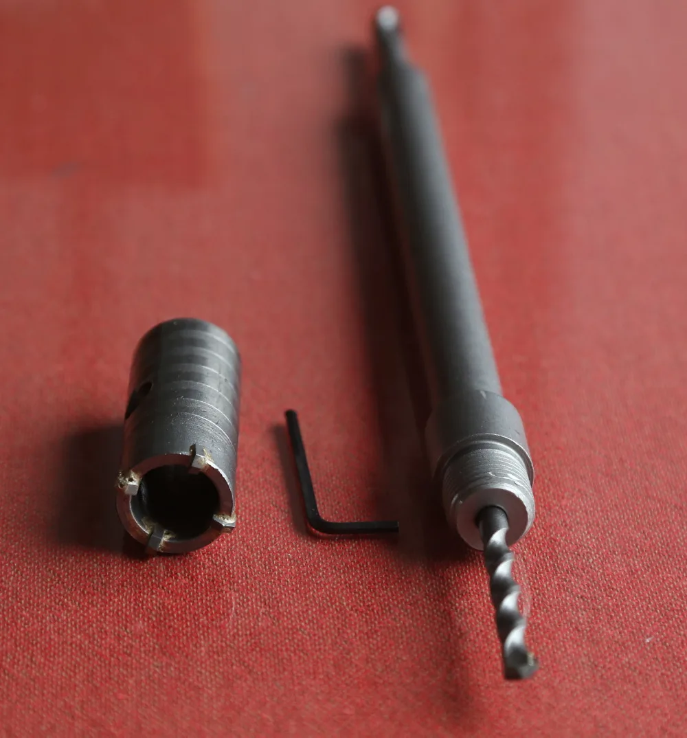 

Promotion of 3PC/set 1pc 30mm TCT electric Hammer wall hole saw set with 1pcs SDS plus extension rods 1pc central drill