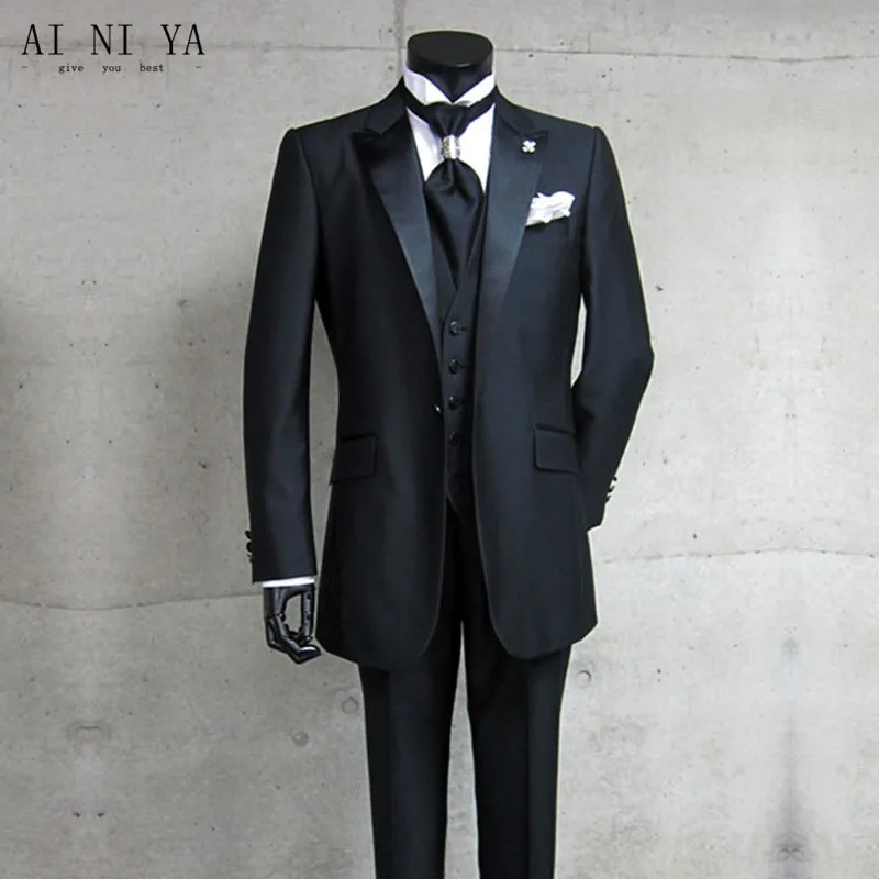 Special Chance of  New mens designer suits Men's suits Custom Design Groom Tuxedos Peak Lapel Groomsman Best Man Suits