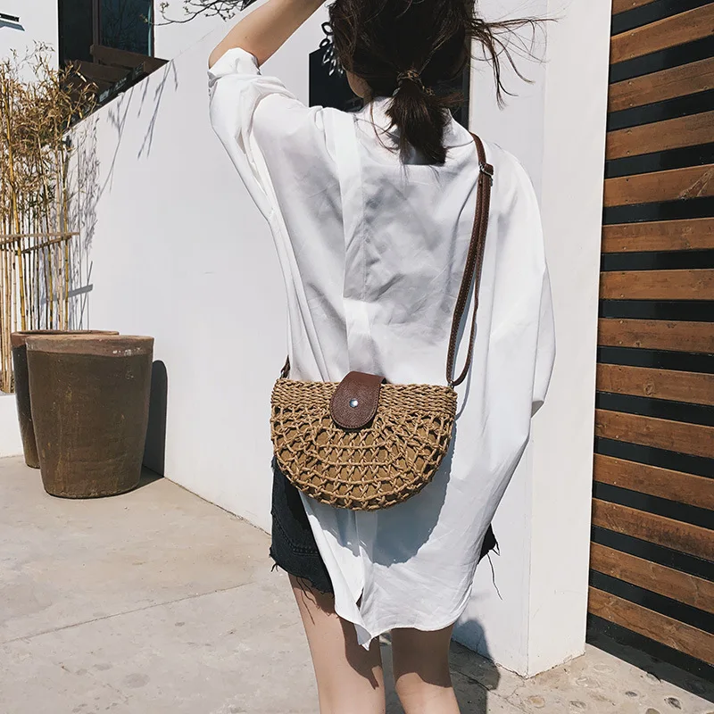 

2019 New Vintage Rattan Handbag Female Hobos Women Saddle Bohemian Summer Beach Straw Bag Simple Weave Bag Handmade Casual Tote