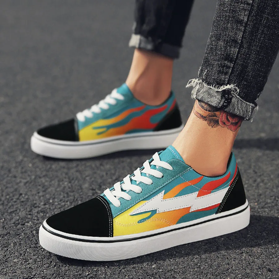 

Summer Colorful Men's Canvas Shoes Classic Korean Version of the Trend of Casual Anti-skid and Hard-Wearing Great Men's Shoes