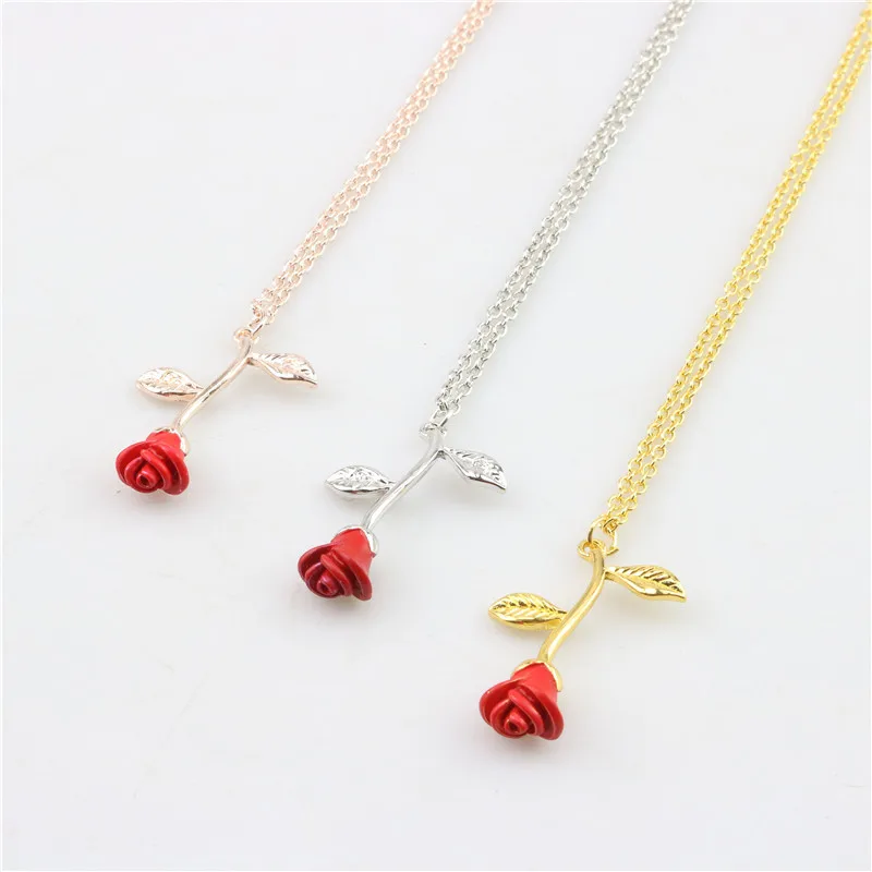 

Exquisite Three-dimensional Drop Oil Red Rose Three-color Pendant Necklace To Send His Girlfriend Valentine's Day Gift