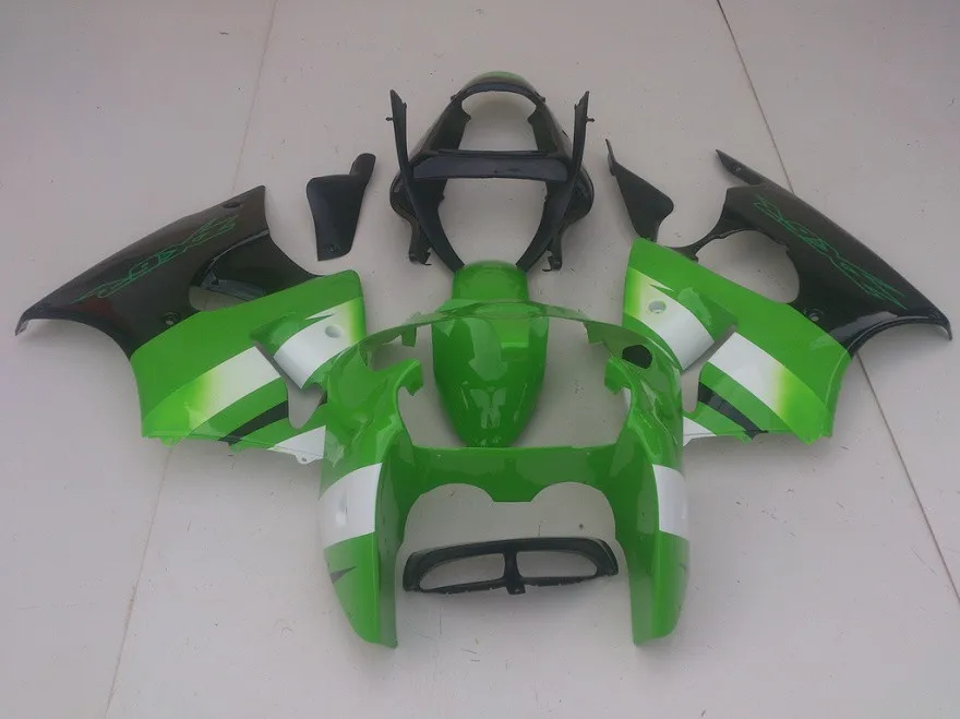 

Motorcycle Fairing kit for KAWASAKI Ninja ZX6R 00 01 02 ZX6R 636 2000 2001 2002 Famous green black Fairings set +7 gifts SL42