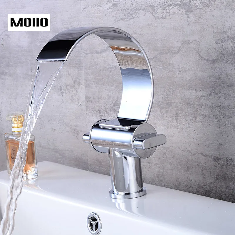 MOIIO Healthy Adjustable Three Modes Negative Ion Spa Shower Head hand held shower head rain bar