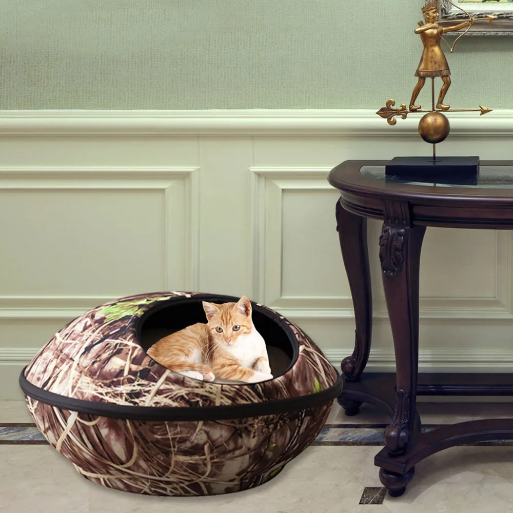 Cute Pet Soft Warm Pet Sleeping Bag Creative Eggshell Shape Cat Litter