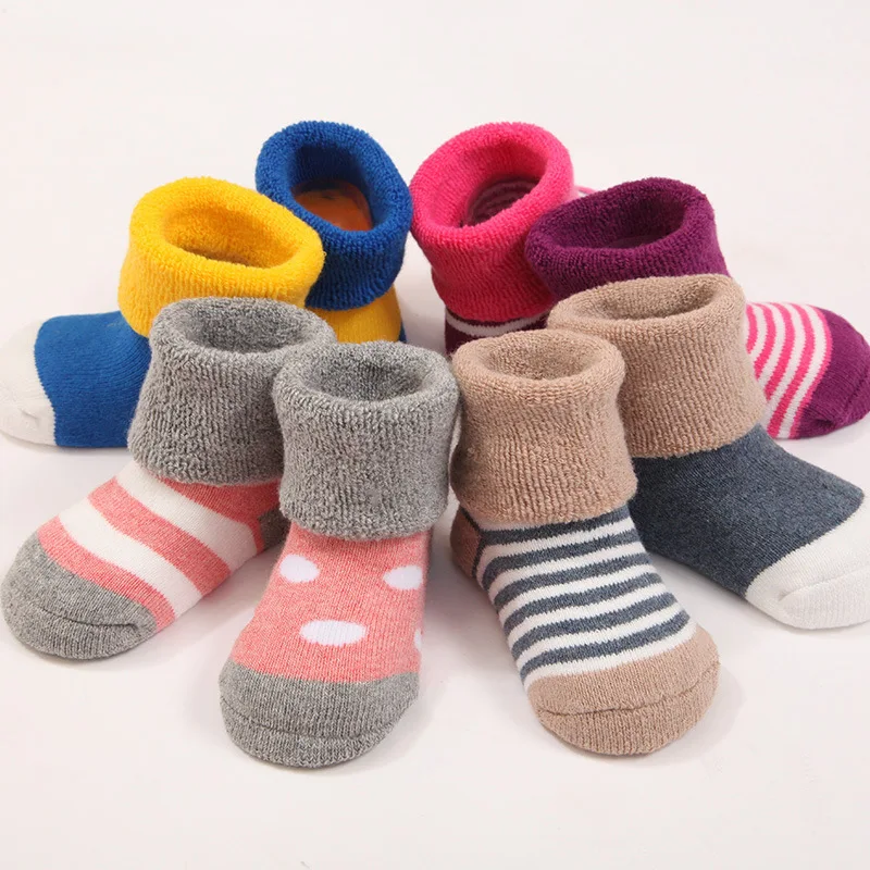 Теплые зимние носки для малышей, 4 пар/лот Милые Мягкие осенние носки для новорожденных девочек мягкие носки в полоску и горошек для маленьких мальчиков