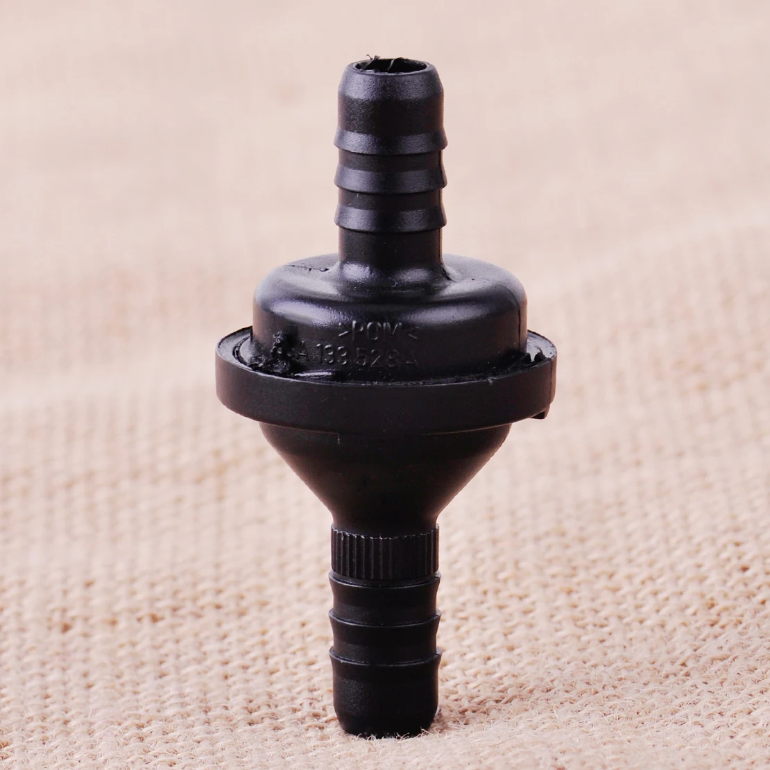 

DWCX 6.2cm Car Front Plastic Crankcase Vent Vacuum One Way Check Valve 06A133528A 06A133528D for 1.8T Audi A4 VW Passat Skoda