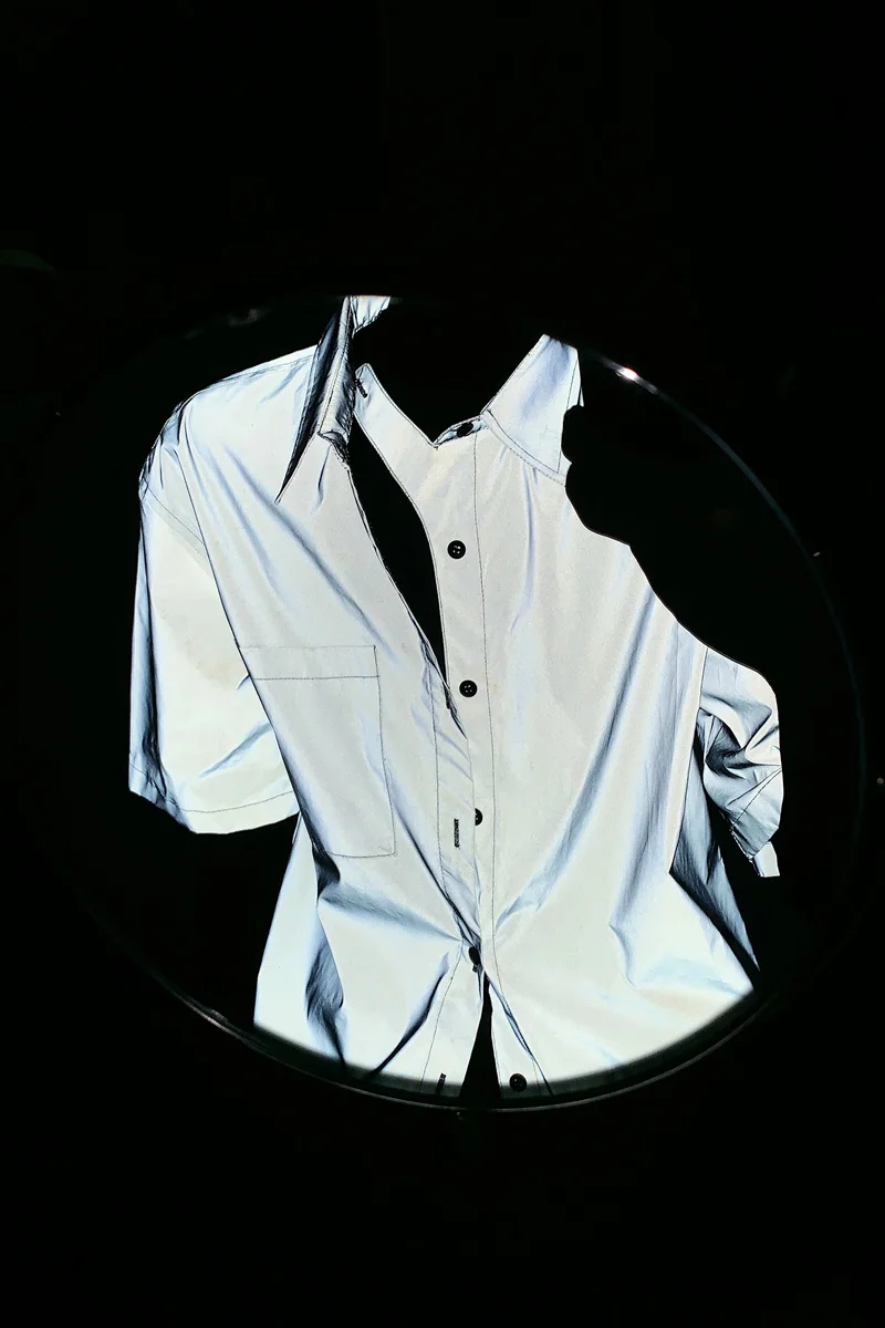 

2019 New high tech night light reflective waterproof neutral detail design short sleeve shirt Glow-in-the-dark stage costumes