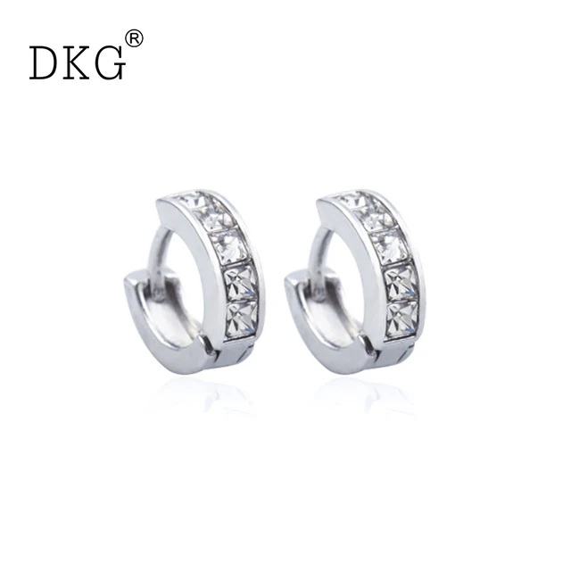 

NEW Fashion Cute Tiny Symmetry Cat Stud Earrings Women Gold Silver with Crystal Jewelry Wholesale Gifts for Girls
