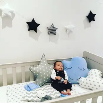 

Hot Sale Nordic Stars and Moon String Ornaments Children's Room Crib Tent Bed with Decoration 5 Stars String Wall Hanging Stuff