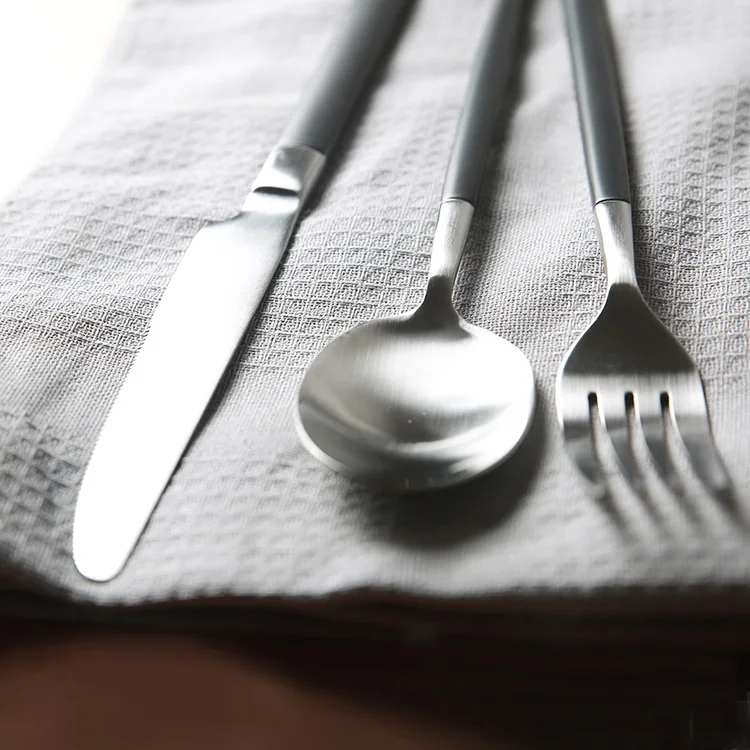 

High Quality Black Handle Wire Drawing 304 Stainless Steel Tableware Fork Knife Dinner Spoon1 PCS 3 Pieces Cutlery Steak Knives