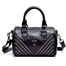 2017 New Europe fashion womens bags Genuine leather Luxury design handbag women Sheepskin messenger bags Rivet Crossbody bag