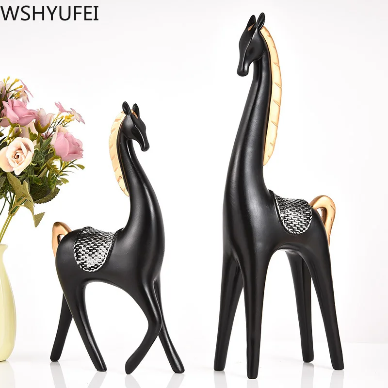 2 قطعة/الوحدة ديكور المنزل زوجين الحصان الحلي غرفة المعيشة التلفزيون مجلس الوزراء مكتب خزانة رف الراتنج الحرف المفروشات WSHYUFEI