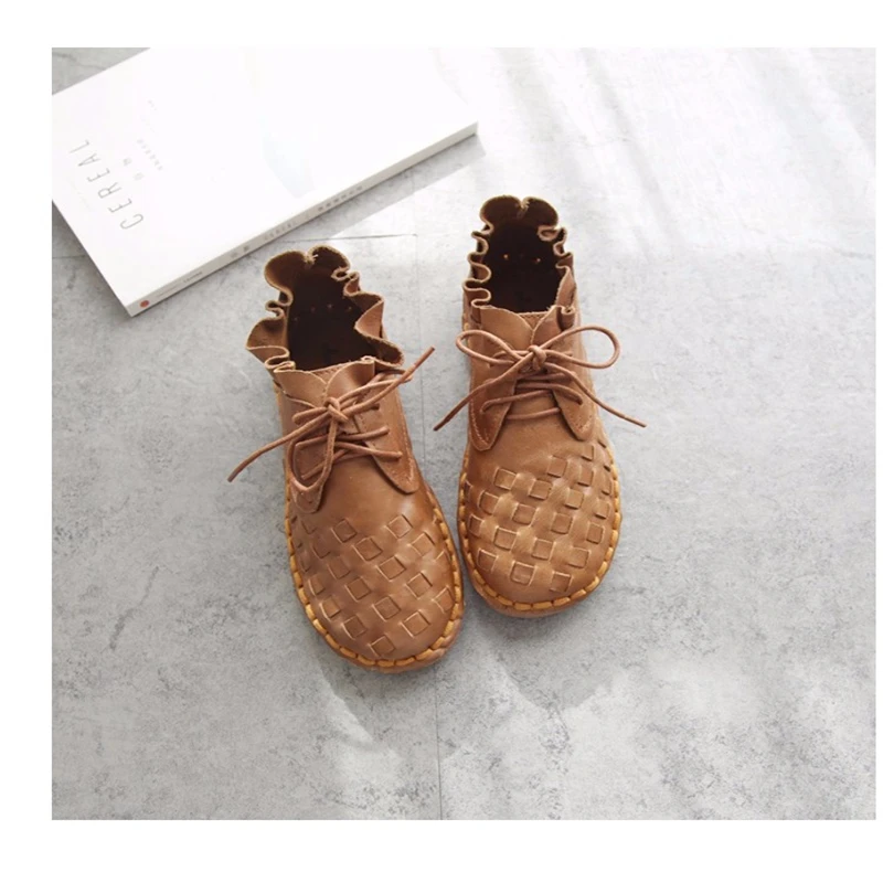 

Harajuku literary white shoes handmade leather lace single shoes retro Sen soft sister knitted round head flat women's shoes.