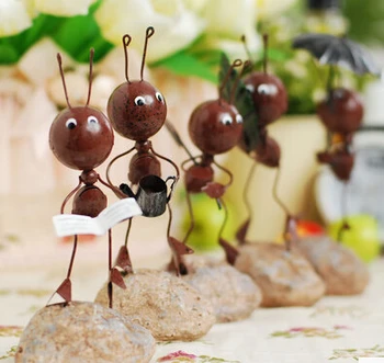 

Lovely Ants Iron Crafts Vintage Cute Iron Ants Metal Crafts Fairy Garden Miniatures Ornaments Iron Handicraft Desktop DECOR