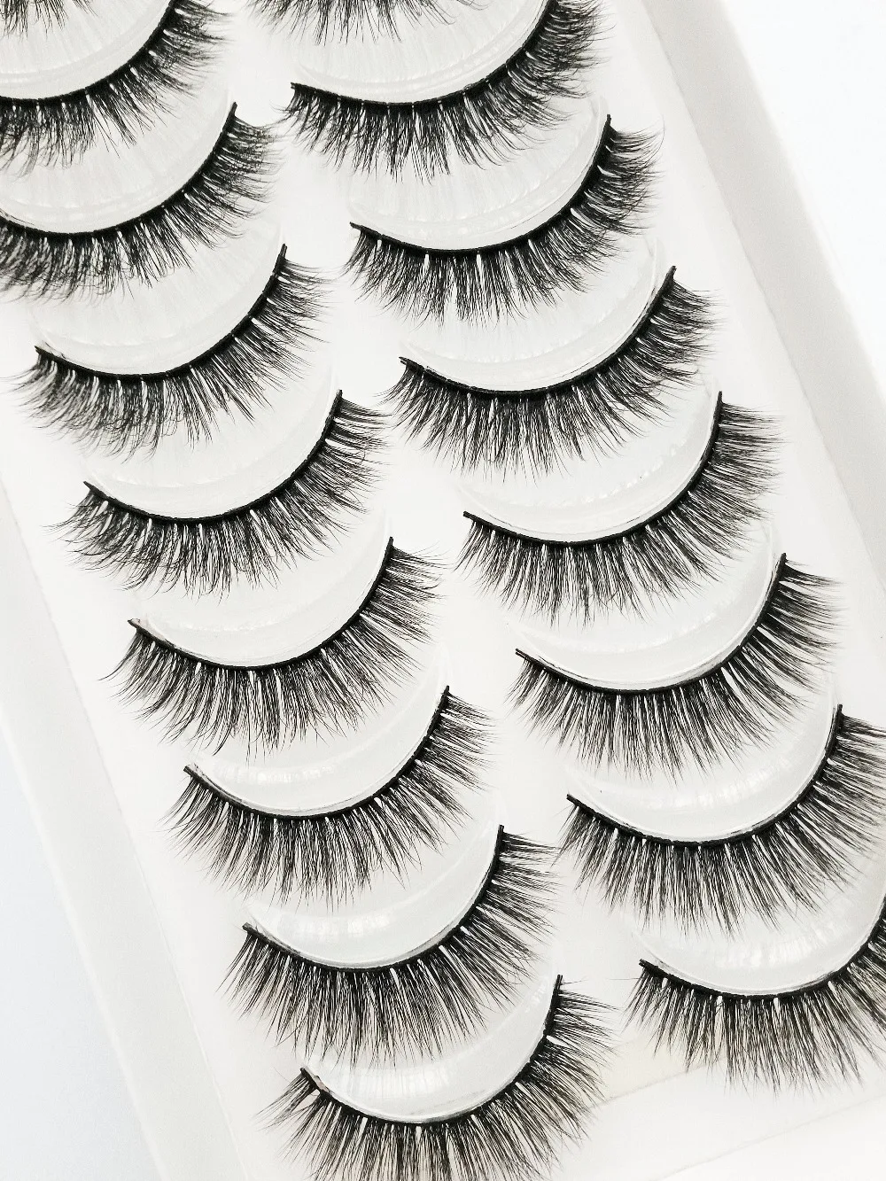 

2018 NEW 10 pairs 100% Real Mink Eyelashes 3D Natural False Eyelashes 3d Mink Lashes Soft Eyelash Extension Makeup Kit Cilios