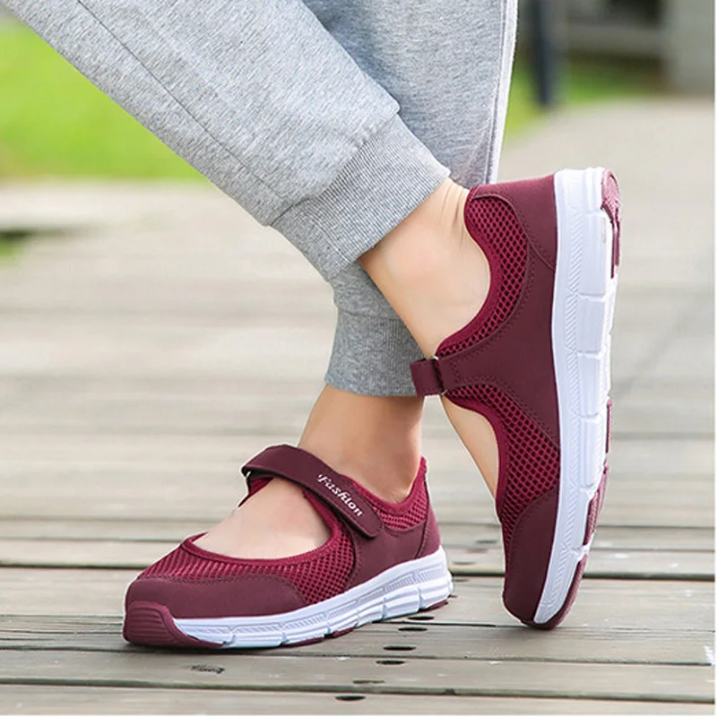 

2019 Spring and summer lightweight casual shoes comfortable walking shoes air mesh women flats large size 40 41 42 free shipping