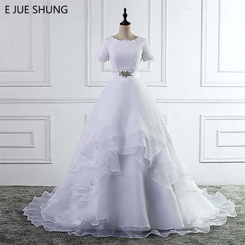 

E JUE SHUNG White Organza Lace Appliques Tiered Ball Gown Wedding Dresses Crystal Sashes Short Sleeves Muslim Bridal Dresses