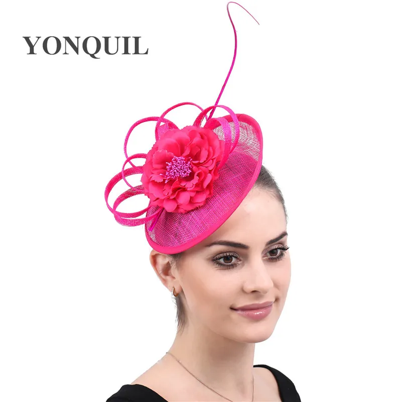 Ярко-розовый Sinamay Fascinators с шелковым цветком гоночный сезон Женские Свадебные шляпы для коктейльной вечерние событие повод высокое качество