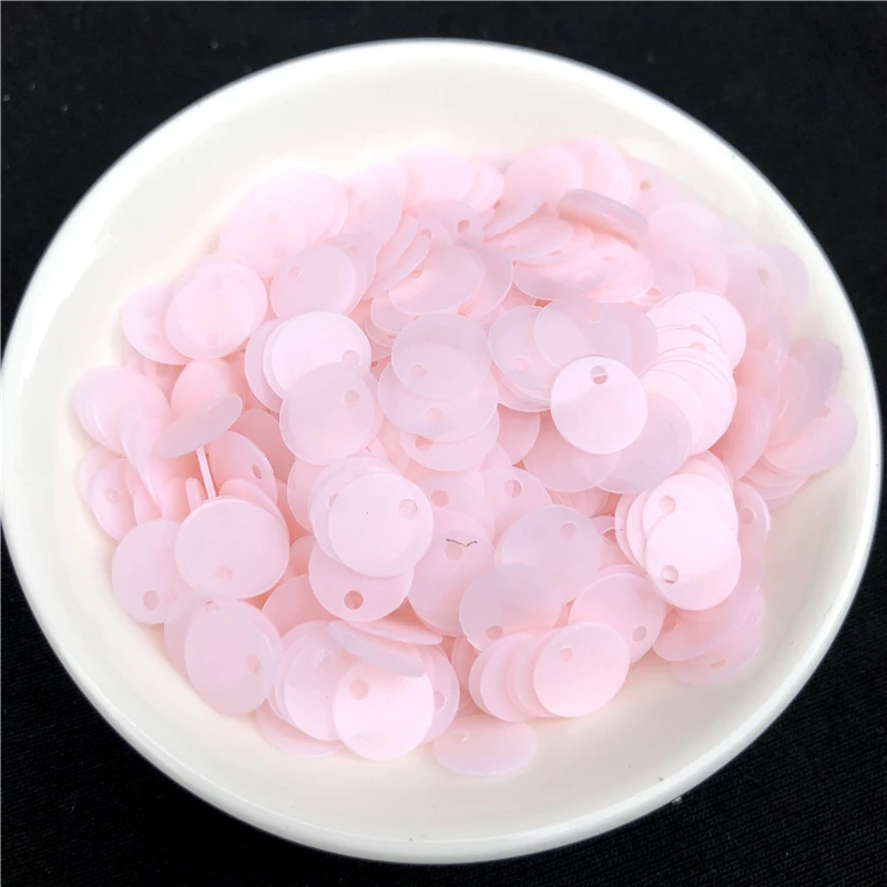 Sequins Accessories Multi Size 6mm 8mm 10mm Flat Round Sequins Matte Glitter PVC Sequin Paillettes for Women Garments