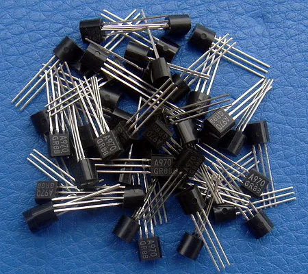 (10 шт./лот) 2SA970 GR & 2SC2240 аудио Низкошумный транзистор A970 C2240.|low noise transistor|transistor audioa970