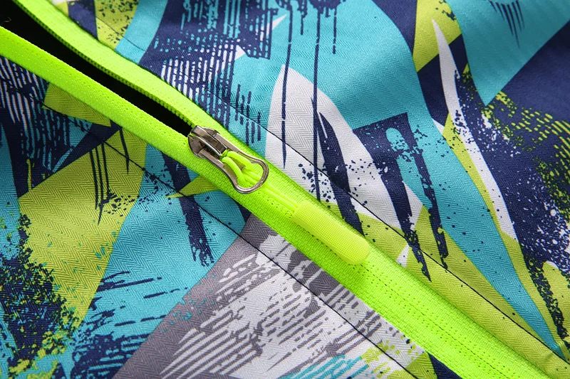 4686282118_2041753634