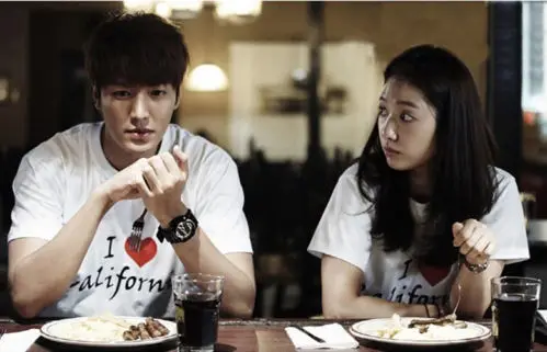 [Наследники] Lee Minho Park Shin Hye пары футболка I Love California белая бесплатная доставка|t