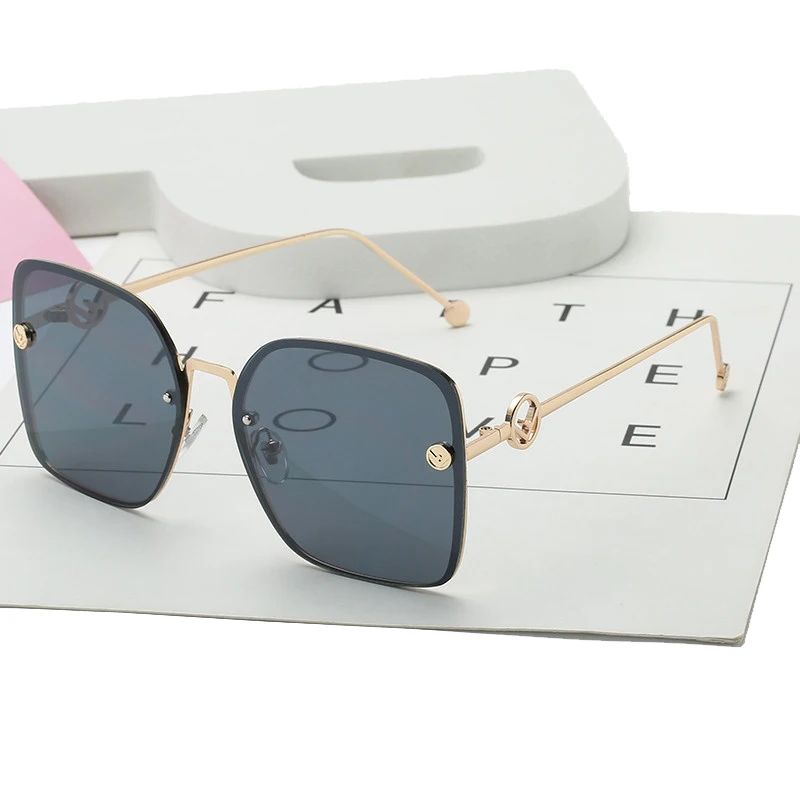 

2019 Luxury Italy Designer Elegant Lady Square Oversized Sunglasses Women Vintage F Ashion Squae Ladies Gradient Sun Glasses