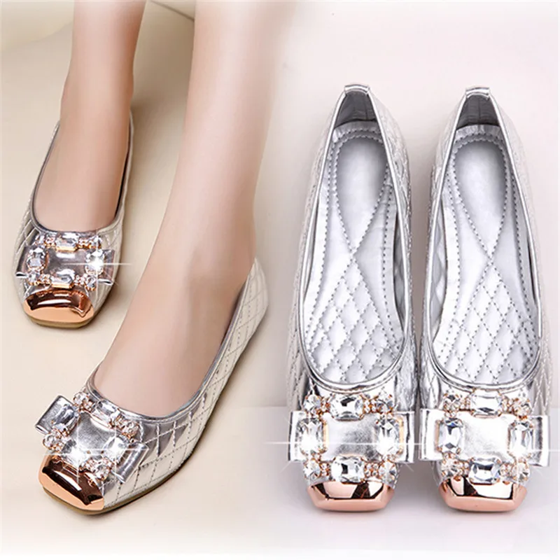 

2018 Summer Autumn New Fashion Women Wedding Shoes Big Size34-43 Shiny Patent Leather Sexy Lady Flats Luxury Crystal Casual Shoe