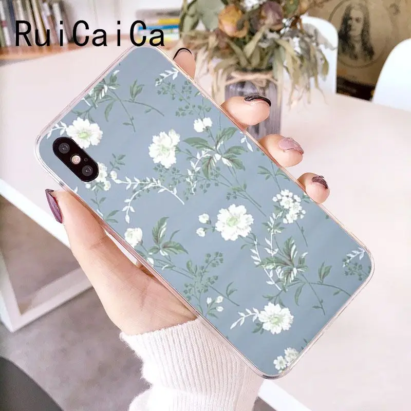 Fresh green small floral