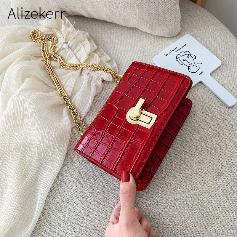 

Mini Crocodile Pattern Shoulder Bag Women New 2019 Korean Chic Lock Chain Stone Pattern Messenger Bag Ladies Small Square Bags