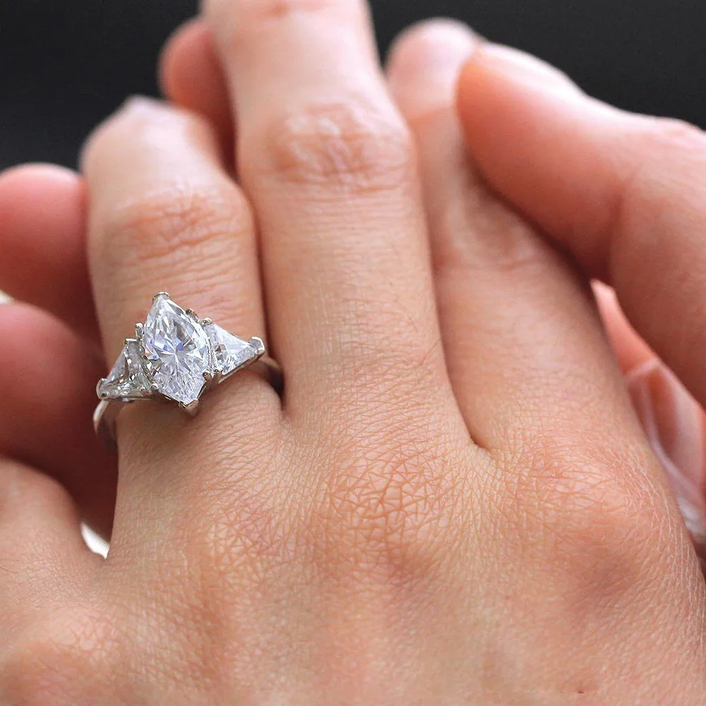 

TisonlizHorse Eye Crystal Finger Rings For Women Dainty CZ Rings Female Wedding Engagement Rings Silver Color Fashion Jewelry