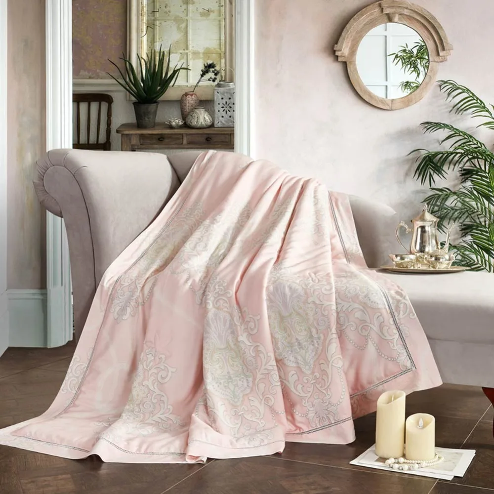 

2019 Light Pink European Quilting Quilt Soft Stitching Modal Artificial Silk Polyester Filler Queen King Summer Comforter