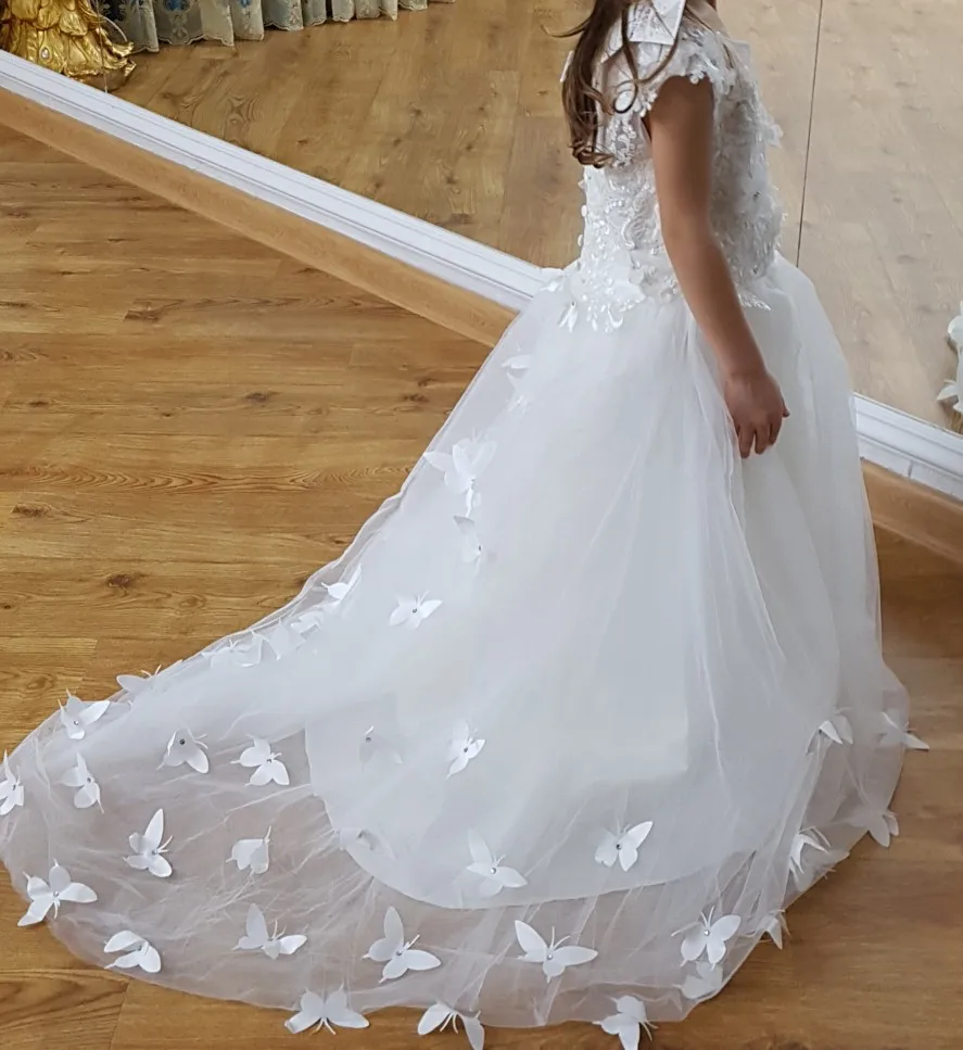 UTB8bZDxEXfFXKJk43Otq6xIPFXaz