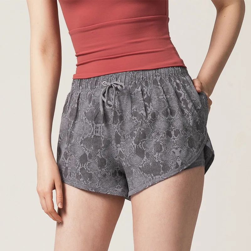 

New Sport Shorts Women Fitness Clothes Leopard Workout Lulu Running Activewear Gym Yoga Shorts For Ladies Elastic Short Pants
