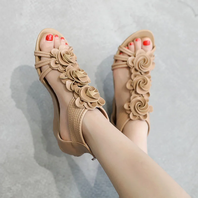 Women Sandals 2019 Summer Wedge Women Shoes Roman Gladiator Sandals Women Flowers Sandalias Mujer Plus Size 42 Women Sandals 2019 Summer Wedge Women Shoes Roman Gladiator Sandals Women Flowers Sandalias Mujer Plus Size 42