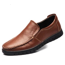 Nuevo Hecho A Mano de Cuero Genuino de Los Hombres Pisos Mocasines de Conducción de Cuero Suave de Los Hombres de la Marca Zapatos Mocasines Resbalón En El Zapato de Los Hombres