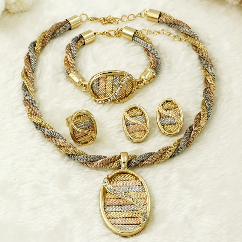 

2019 New Creative Design Gold Jewelry Crystal Accessories African Tassel Jewelry Fashion Nigeria Bride Wedding Jewelry Sets