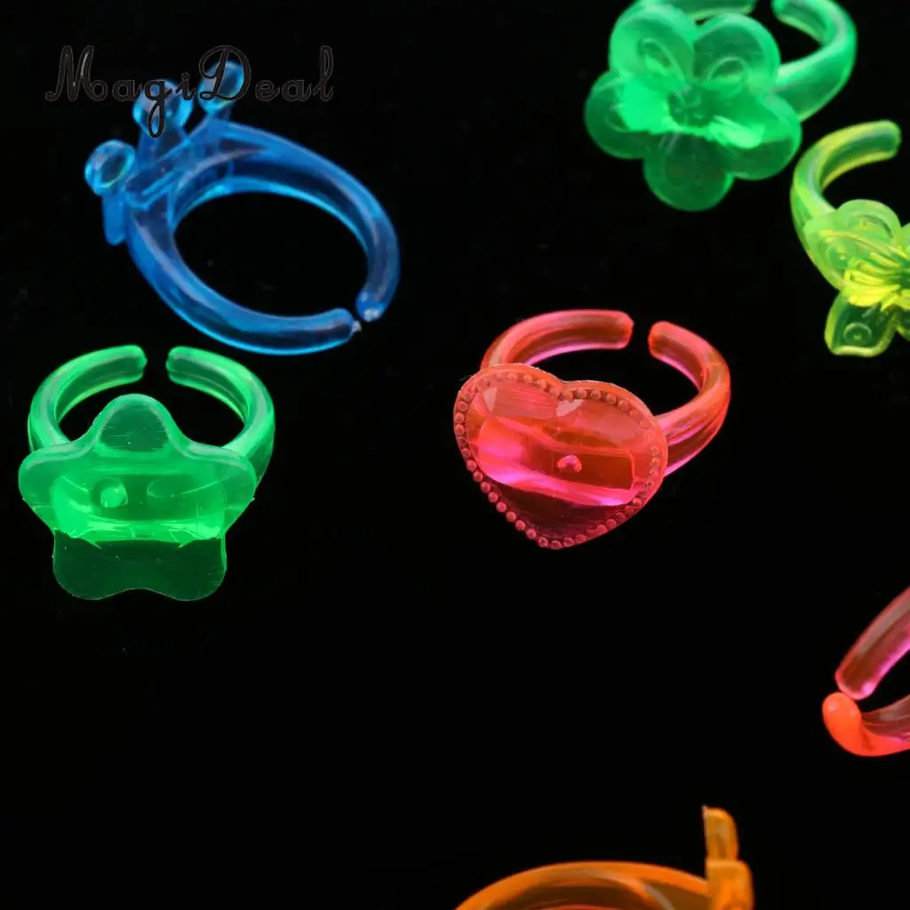 12 Pieces Kids Colorful Plastic Rings Jewelry Prizes for Classroom Teacher, Pinata Filler Toy Random Color 