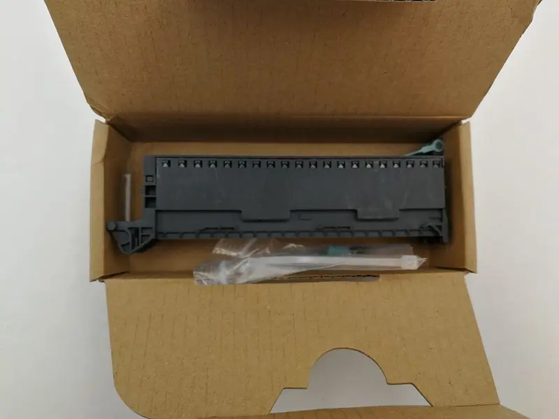 

Compatible OEM 6ES7592-1AM00-0XB0 S7-1500 Front Connector 40-pole 6ES7 592-1AM00-0XB0 6ES75921AM000XB0