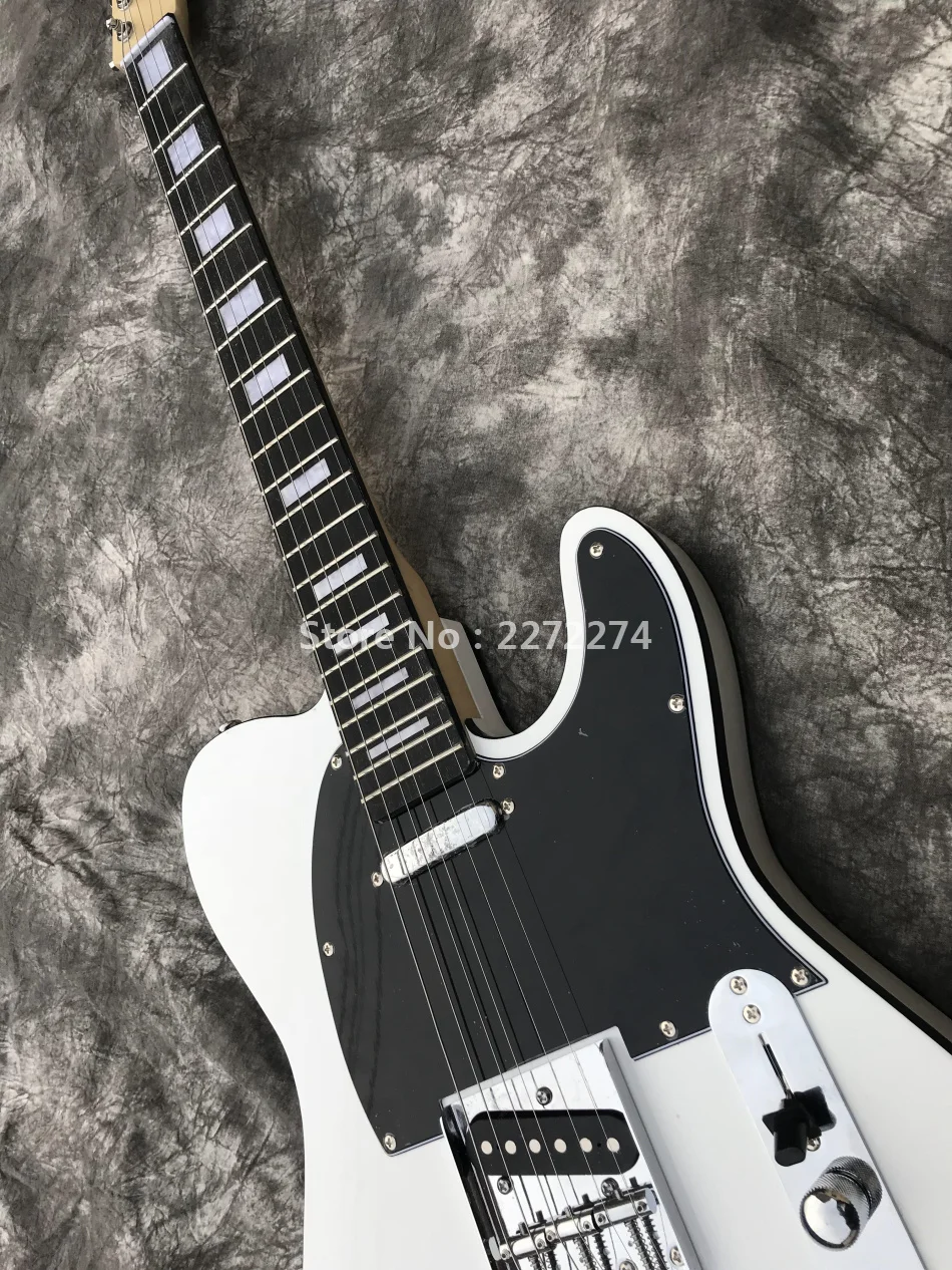 

6 strings white guitar, good sound quality