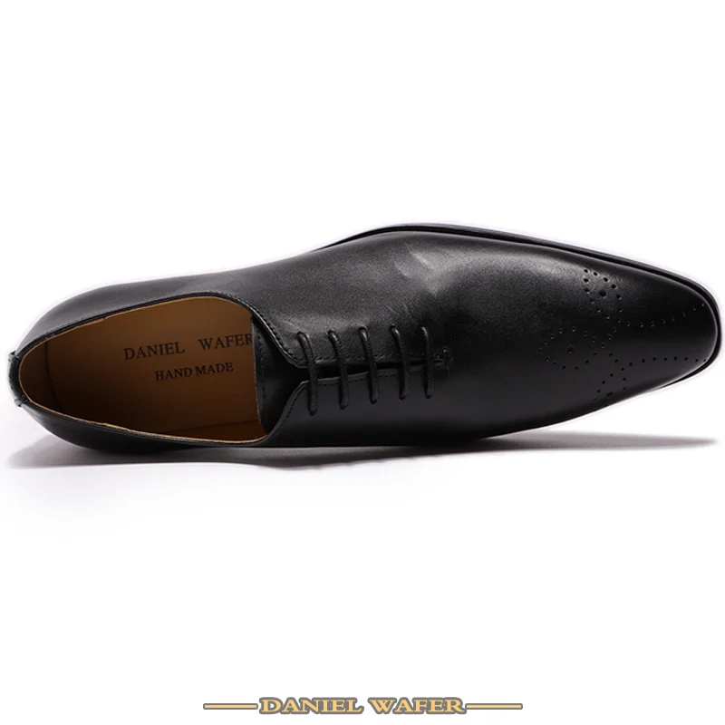 Мужские туфли из натуральной кожи; повседневные оксфорды; мужские офисные Свадебные модельные туфли на шнуровке; Цвет черный, коричневый; заостренный носок башмак; Мужская официальная обувь